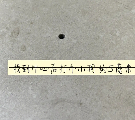 额尔古纳瓷砖空鼓维修公司专业解答在瓷砖铺贴过程中，如果砂料搅拌不均匀，将会带来以下问题